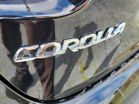 Used 2025 Toyota Corolla LE image 8