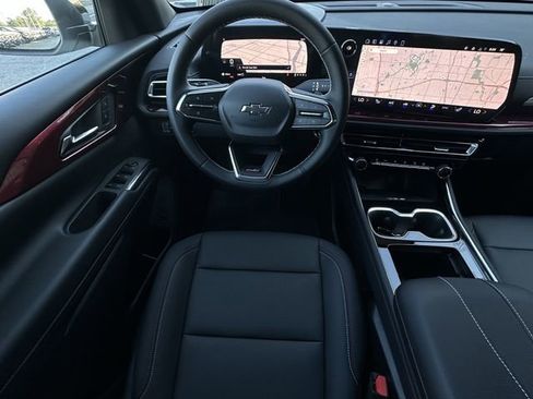 New 2026 Chevrolet Traverse Z71 w/ Driver Confidence Package image 11