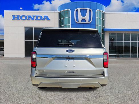 Used 2019 Ford Expedition Limited w/ Equipment Group 301A image 3