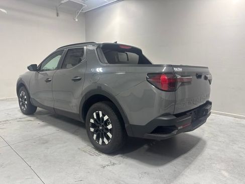 Used 2025 Hyundai Santa Cruz SEL FWD image 8