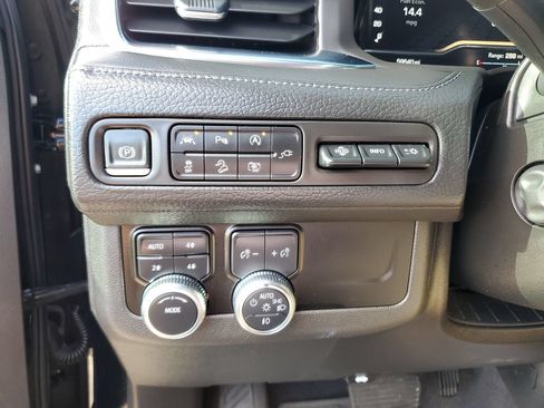 Used 2022 GMC Yukon Denali AWD/4WD image 29