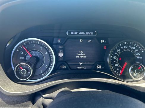 Used 2025 RAM 1500 Big Horn AWD/4WD image 18