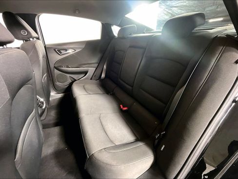 Used 2020 Chevrolet Malibu LT FWD image 22