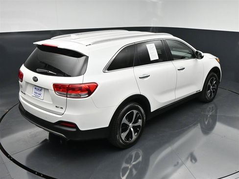 Used 2017 Kia Sorento EX AWD/4WD image 24