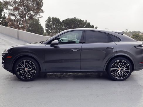New 2026 Porsche Cayenne image 2