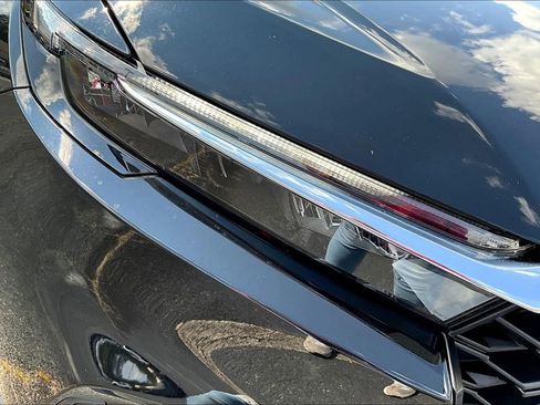 Used 2023 Honda CR-V LX image 29