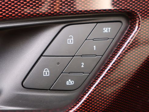 New 2026 Chevrolet Traverse RS image 9