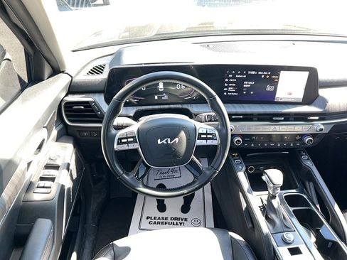 Used 2023 Kia Telluride EX w/ EX Captain's Chair Package image 14