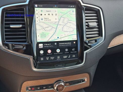 Certified 2025 Volvo XC90 T8 Plus w/ Protection Package Premier AWD/4WD image 18