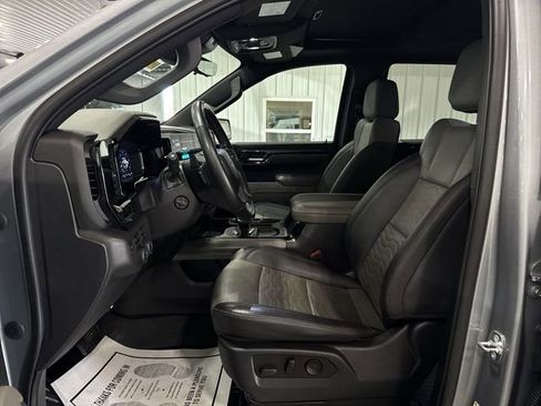 Used 2023 Chevrolet Silverado 1500 ZR2 w/ Technology Package AWD/4WD image 21