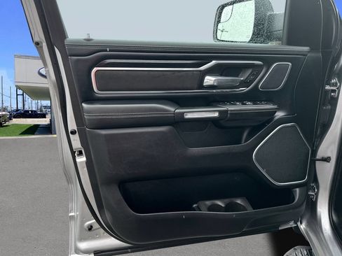 Used 2023 RAM 1500 Laramie AWD/4WD image 18