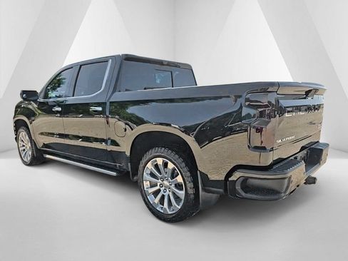 Used 2020 Chevrolet Silverado 1500 High Country w/ Technology Package AWD/4WD image 7