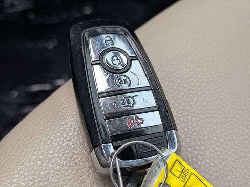 Certified 2022 Lincoln Nautilus FWD w/ Premium Package image 29