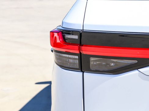 New 2026 Lexus TX 500h AWD image 13