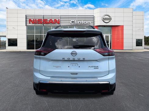 Used 2025 Nissan Rogue Platinum w/ Platinum Premium Package AWD/4WD image 4