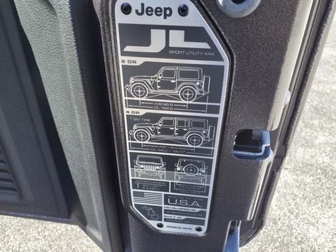 New 2024 Jeep Wrangler Sahara w/ Technology Group image 17