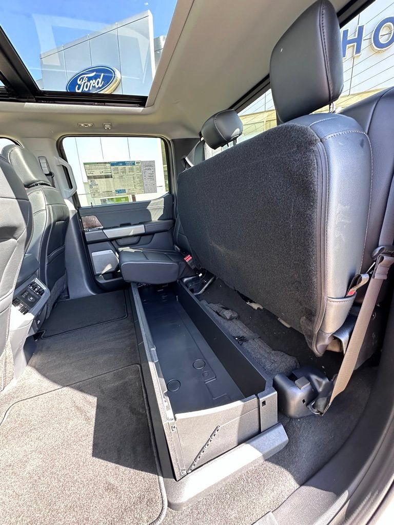 New 2026 Ford F350 Lariat w/ Chrome Package AWD/4WD image 26