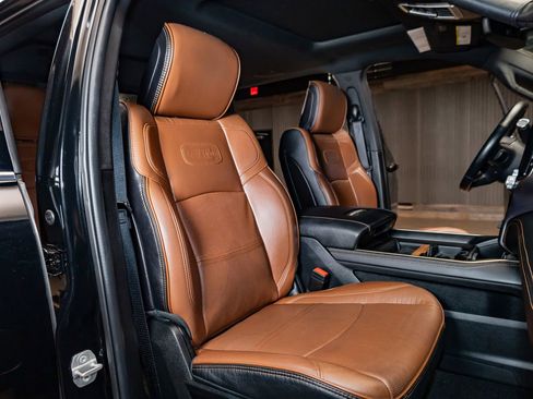 Used 2024 RAM 3500 Limited w/ Safety Group image 30