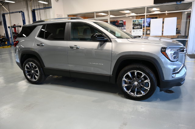 New 2027 GMC Terrain Elevation w/ Elevation Premium Package FWD image 4