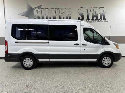 Used 2017 Ford Transit 350 XLT image 34