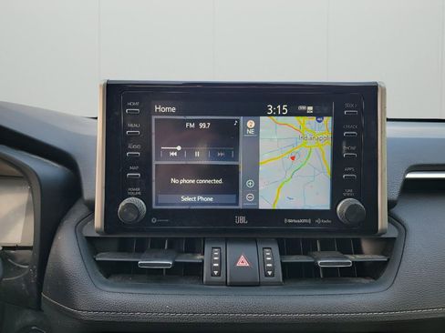 Used 2020 Toyota RAV4 Limited image 19