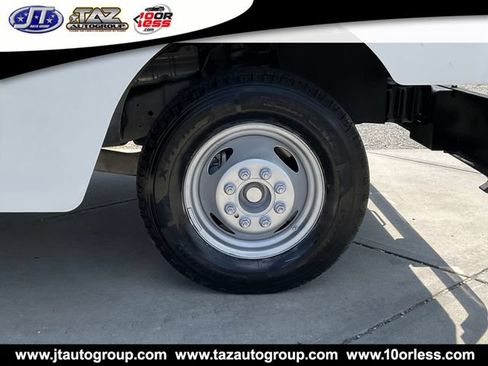 Used 2017 Ford E-350 and Econoline 350 Super Duty w/ A/C Prep Package RWD image 9