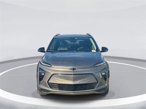Used 2022 Chevrolet Bolt EUV Premier image 2