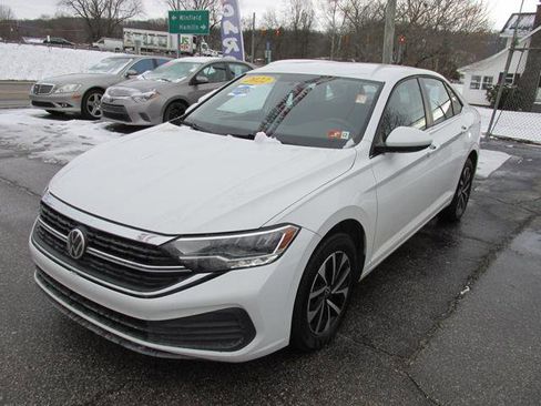 Used 2022 Volkswagen Jetta S image 1