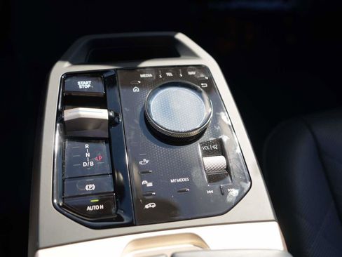 Certified 2025 BMW iX xDrive50 image 22