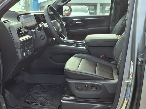 New 2026 Chevrolet Tahoe High Country AWD/4WD image 11
