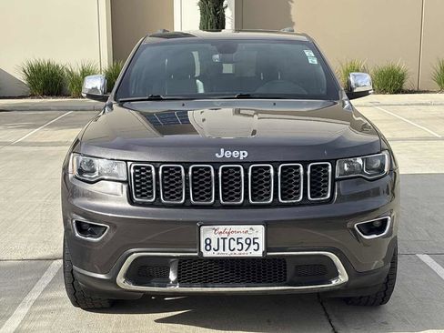 Used 2019 Jeep Grand Cherokee Limited w/ Trailer Tow Group IV image 8