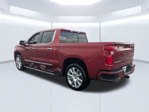 Used 2024 Chevrolet Silverado 1500 High Country w/ High Country Premium Package AWD/4WD image 6