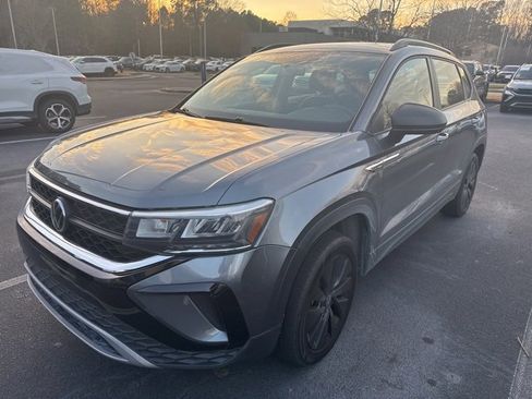 Used 2022 Volkswagen Taos S image 12