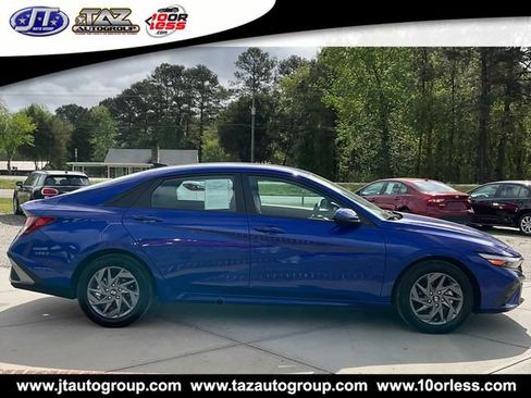 Used 2024 Hyundai Elantra SEL FWD image 8