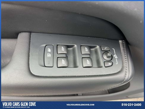 Used 2024 Volvo XC60 T8 Plus w/ Protection Package Premier image 16