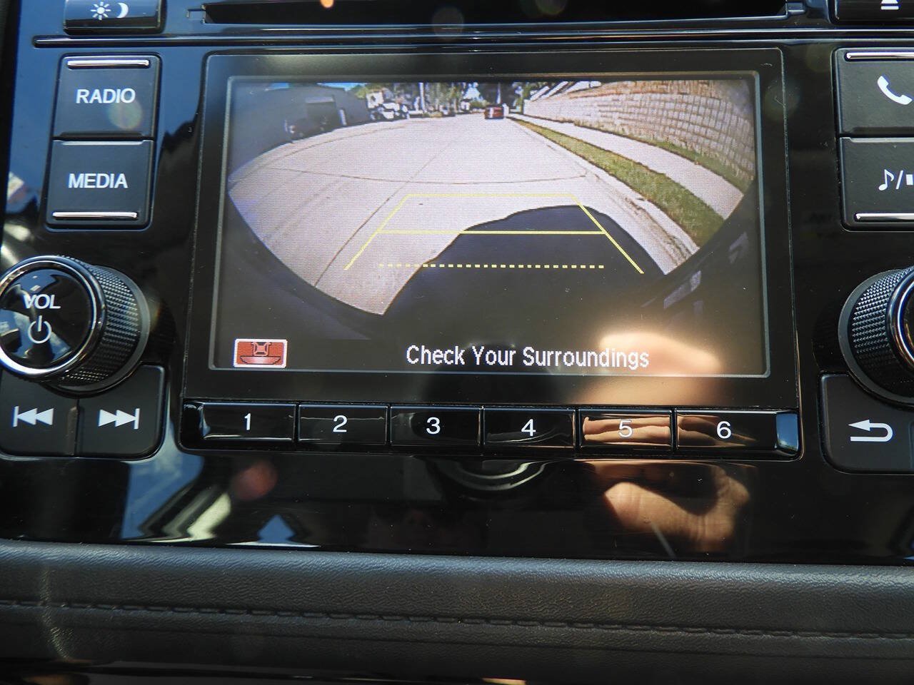 Used 2020 Honda HR-V LX image 43