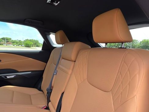 Used 2024 Lexus RX 350h w/ Accessory Package (Z1) image 17