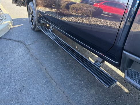 Used 2024 GMC Sierra 2500 AT4 w/ AT4 Premium Plus Package image 32