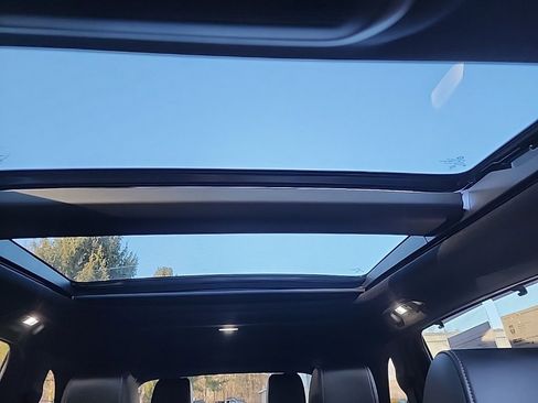 Certified 2025 MAZDA CX-90 3.3 Turbo S w/ Premium Package image 23