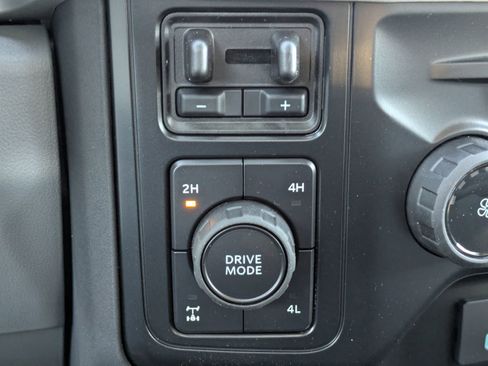 New 2026 Ford F250 XLT w/ FX4 Off-Road Package image 22