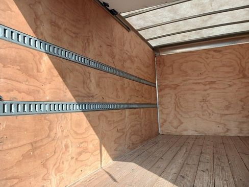 Used 2022 Mercedes-Benz Sprinter 3500 image 9