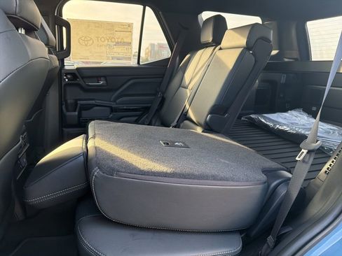 New 2025 Toyota 4Runner Limited image 9
