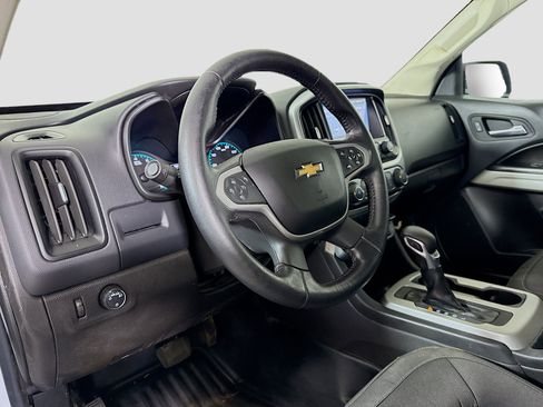 Used 2022 Chevrolet Colorado LT w/ Fleet Safety Package image 22