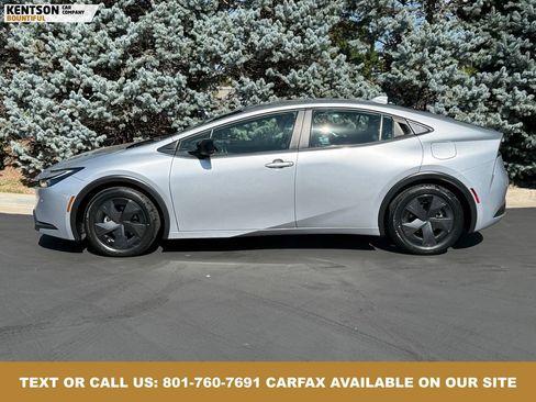 Used 2024 Toyota Prius LE image 4