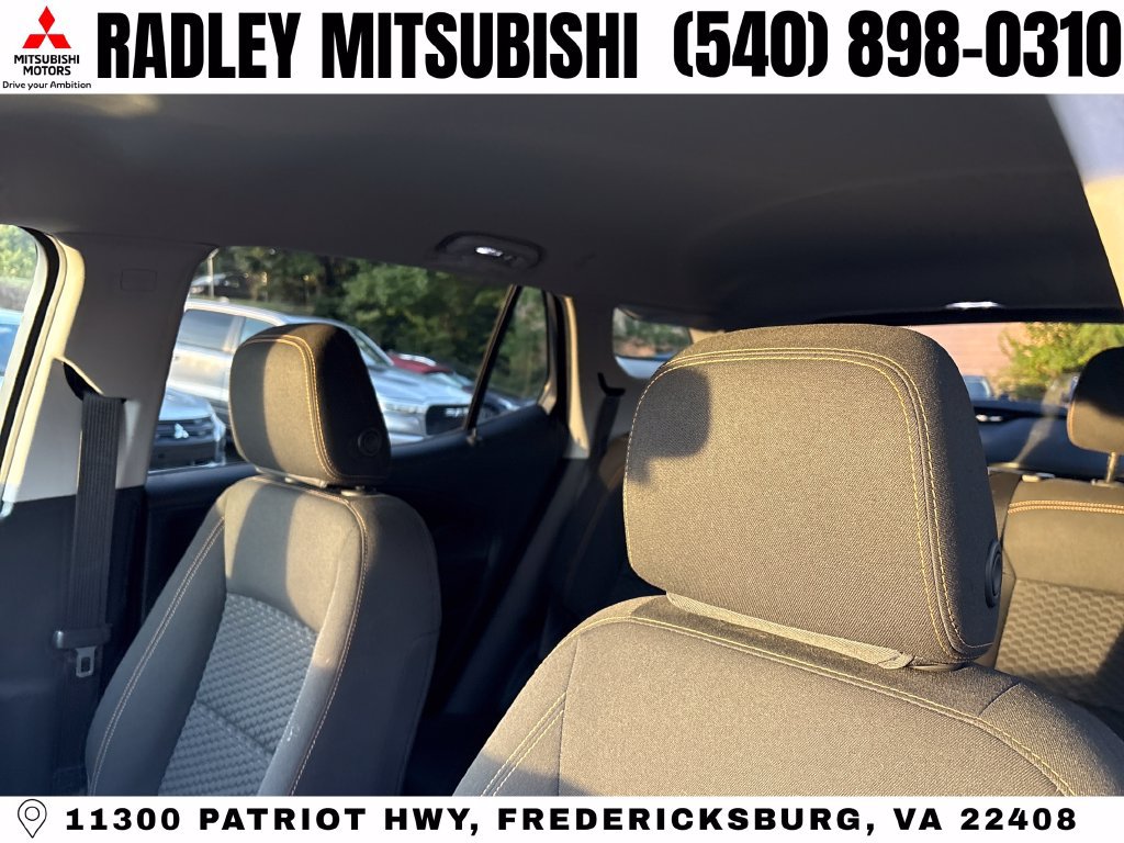 Used 2019 GMC Terrain SLE w/ Driver Convenience Package AWD/4WD image 2