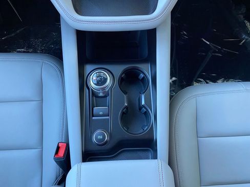 New 2026 Ford Explorer Active w/ Active Comfort Package image 14