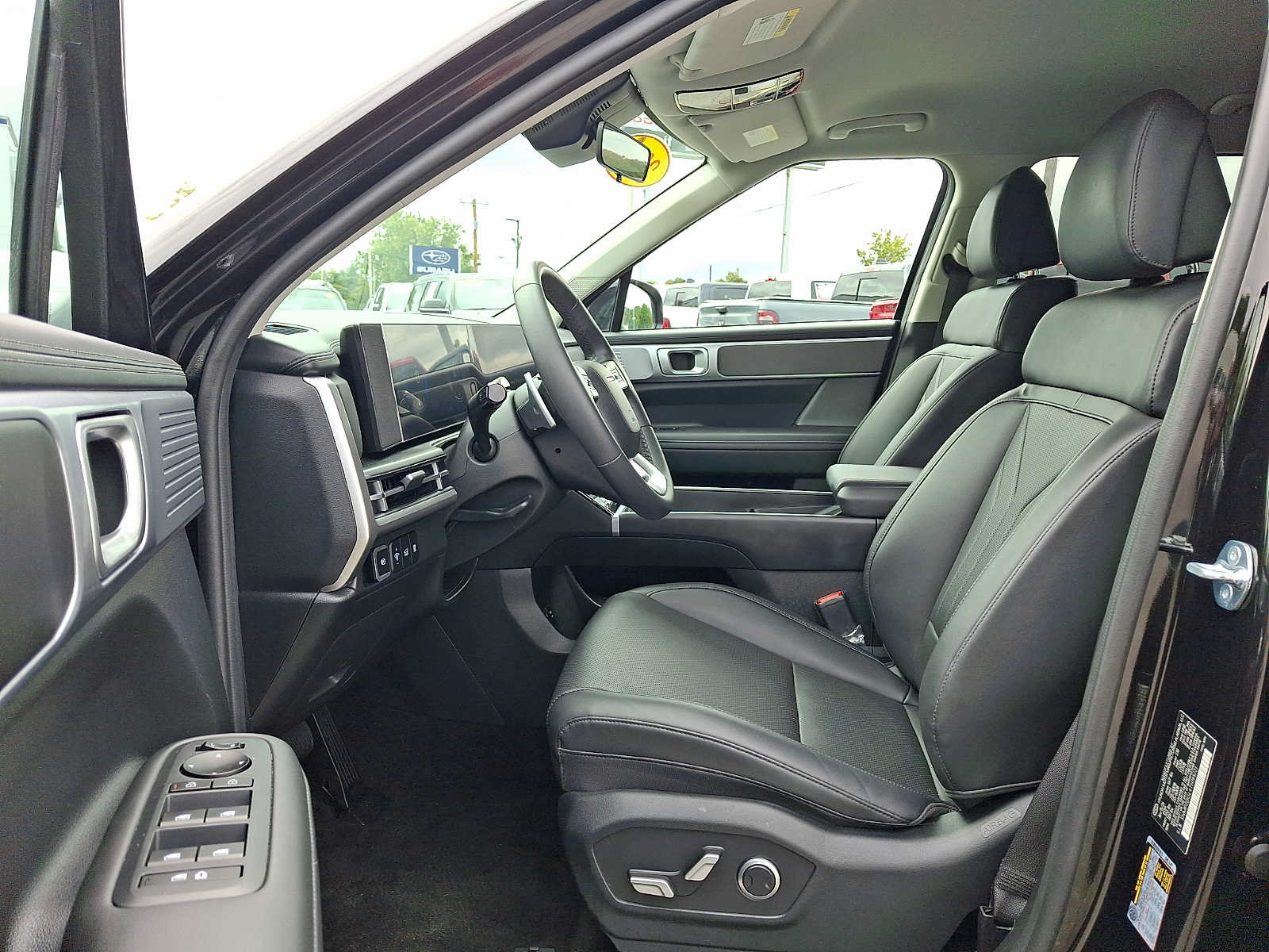 Used 2026 Hyundai Santa Fe SEL AWD/4WD image 16
