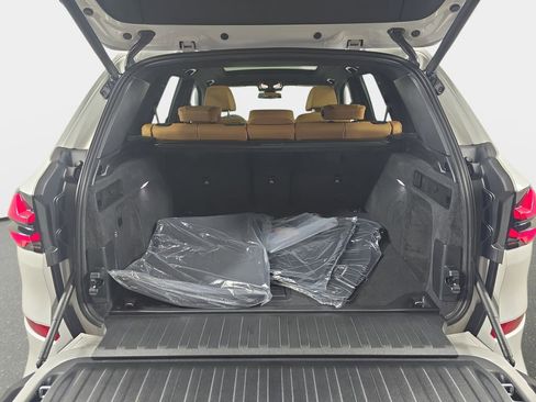 New 2026 BMW X5 xDrive40i AWD/4WD image 11