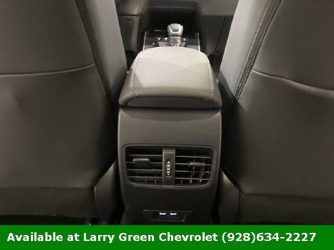 Used 2026 Toyota Corolla Cross XLE image 25