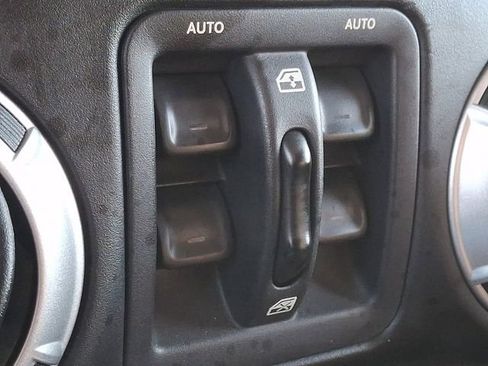 Used 2015 Jeep Wrangler Unlimited Sahara w/ Connectivity Group image 24